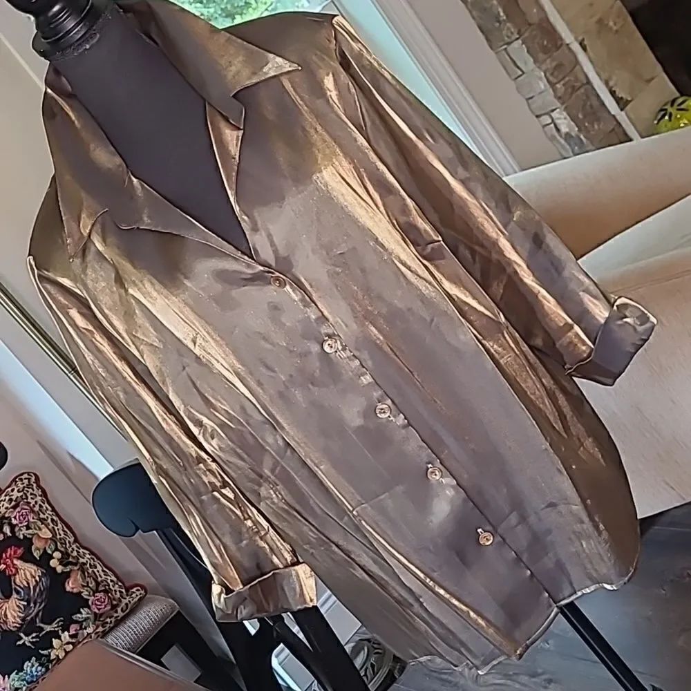 STUDIO plus formal women's top